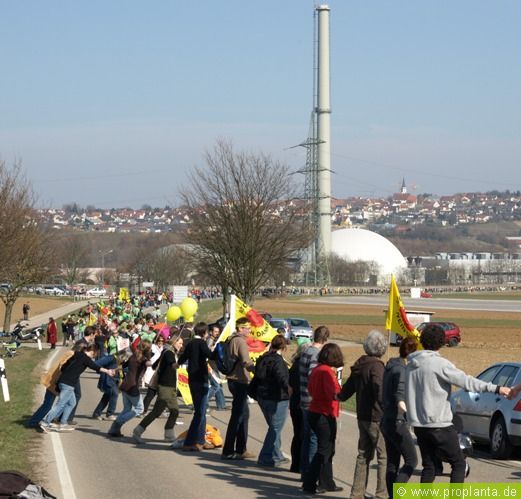Menschenkette AKW Neckarwestheim 12-03-2011