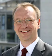 Dr. Helmut Tschiersky-Schneburg