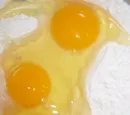 Aufgeschlagene Eier