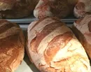 Buerinnen backen kumenisches Brot