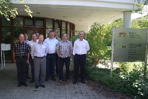 Agraria-Prsident Jorge Karl (rechts) und LfL-Institutsleiter fr Pflanzenbau Dr. Peter Doleschel (Mitte) mit den Fusarienexperten. (Foto: Dr. P. Doleschel, LfL)